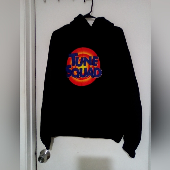 Tune Squad Women hoodie sweater Bugs Bunny& Friend s characters pockets size LG - Picture 1 of 5